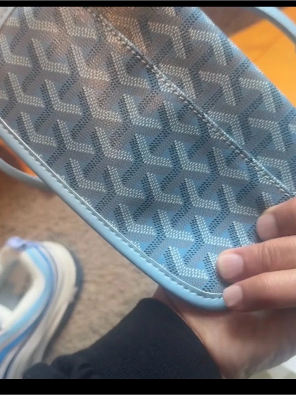 Light Blue Women's Tote Bag with Matching Pouch - Picture 6 of 8